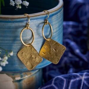 Earrings hanging square sheet