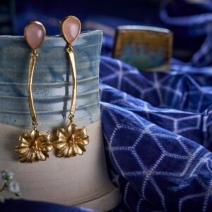 Earrings peach stone hanging flower