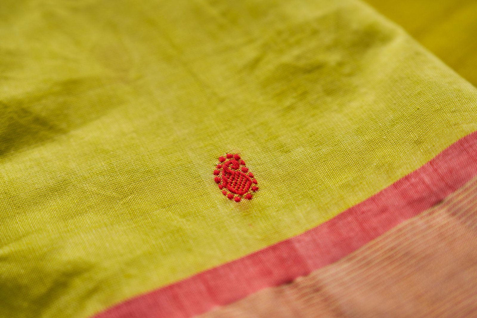 Chartreuse Yellow Handloom Cotton Paithani - Image 5