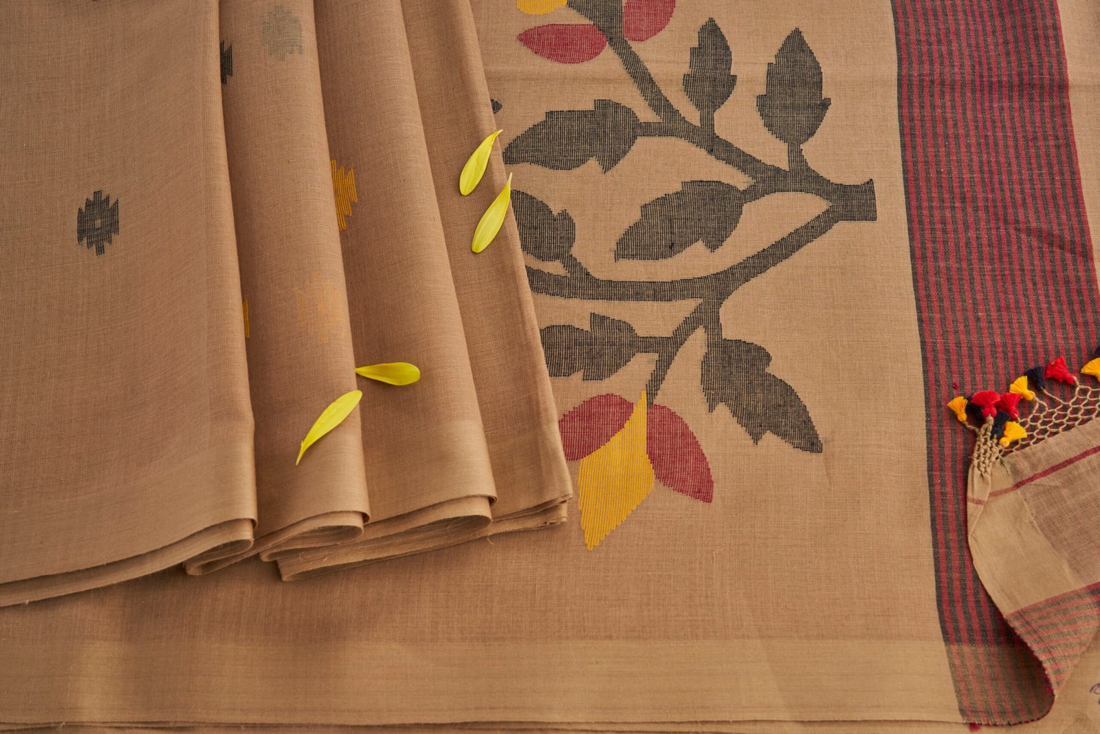 Chikuf Flower Cotton Handloom Jamdani - Image 2