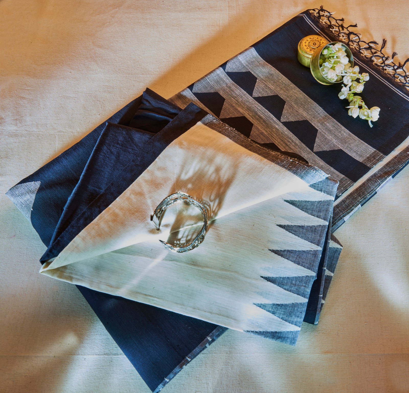 Black White Cotton Handloom Jamdani