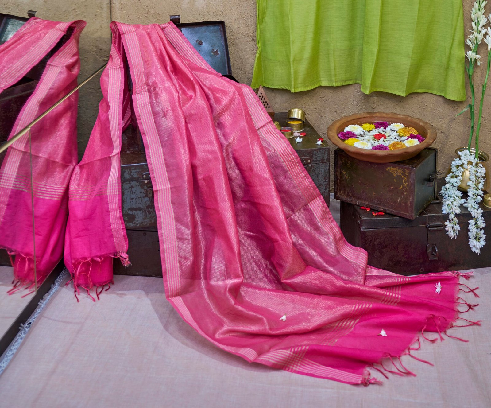 Suit Set With Dupatta Mulchanderi Green Pink - Image 3
