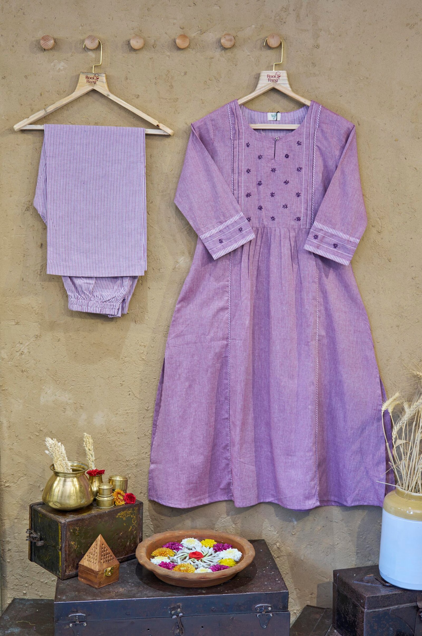 kurti-Set-Purple-small-flower-embroidery